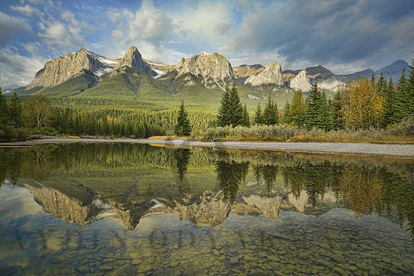 Bow River towards Rundle