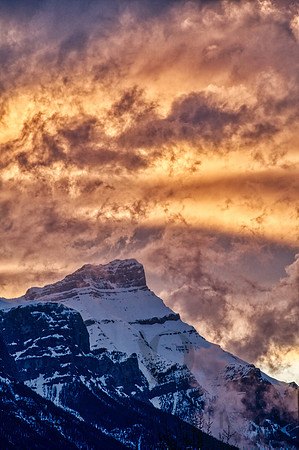 Rundle Mountain